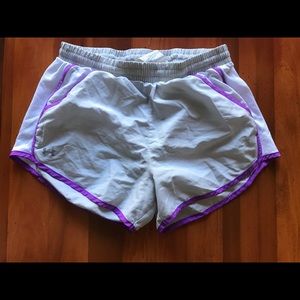 Under Amour Running Shorts 🏃🏾‍♀️